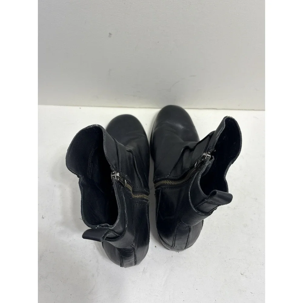 Kork-Ease boots Women's Black 8M Buckle‎ Side Zip Ankle Moto